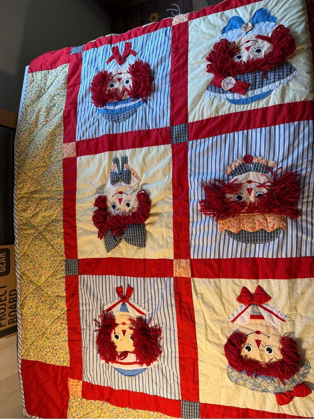 VTG Applause Raggedy Ann & Andy 3D Applique Reversible Quilt Blanket